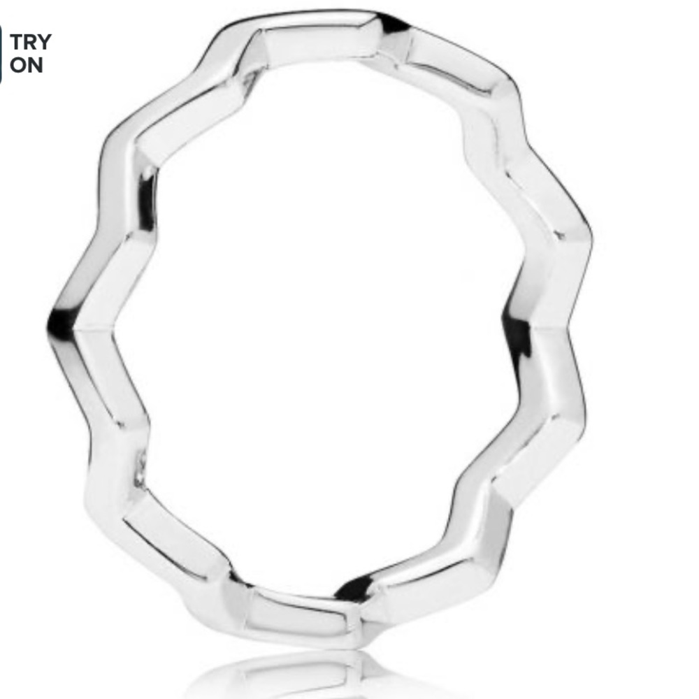 Timeless zigzag ring